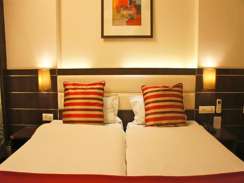 Surya Royal Hotel Кота Экстерьер фото