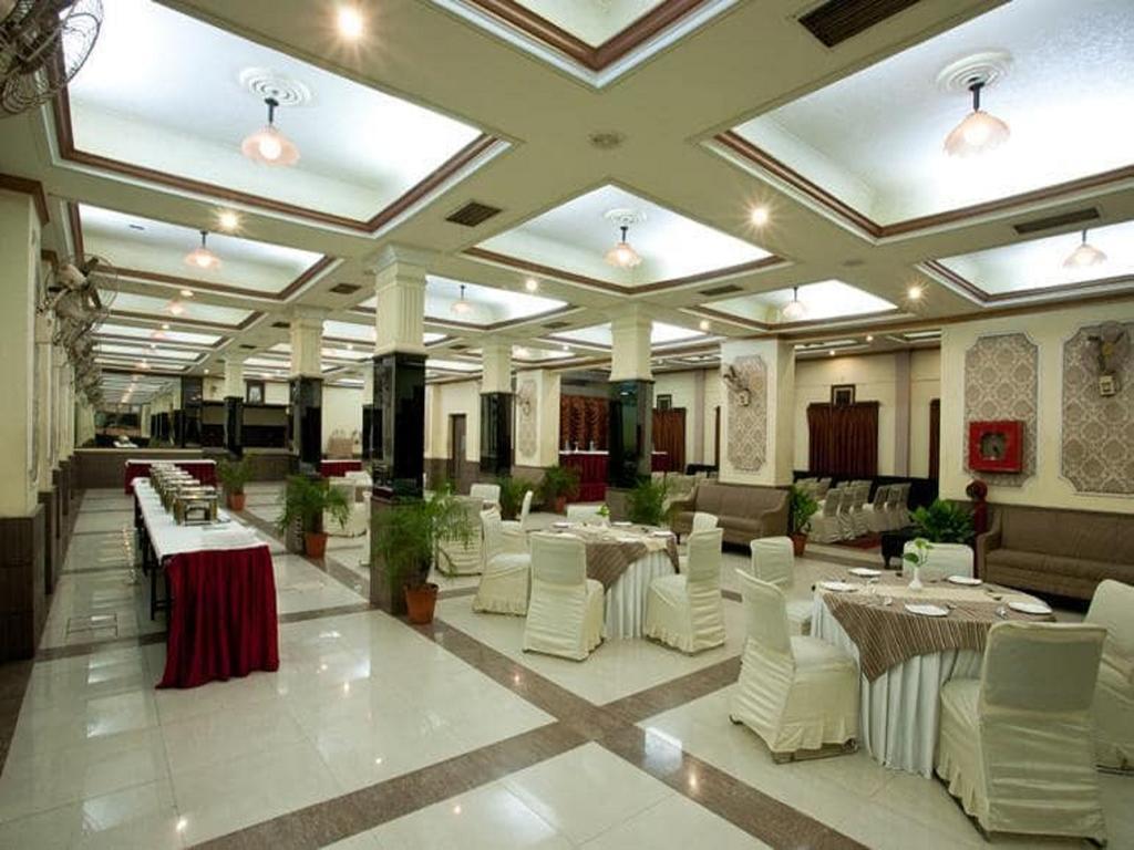 Surya Royal Hotel Кота Экстерьер фото