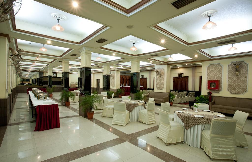 Surya Royal Hotel Кота Экстерьер фото